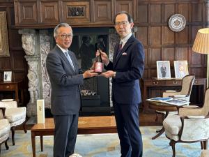 駐オランダ日本国特命全権大使表敬訪問写真１