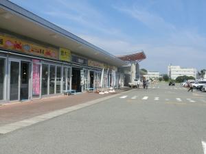 ららミュウ市場側