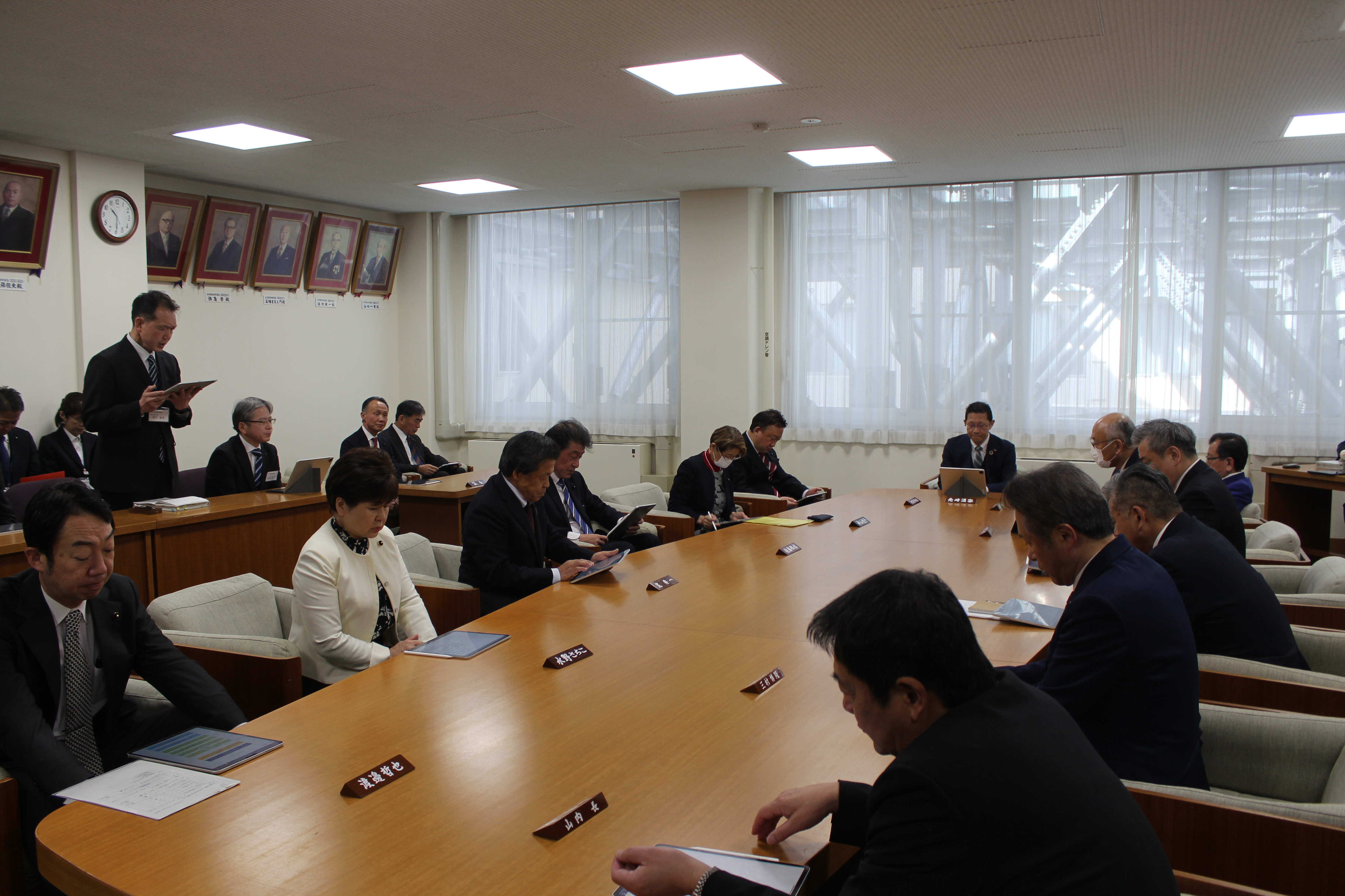 議会運営委員会の写真