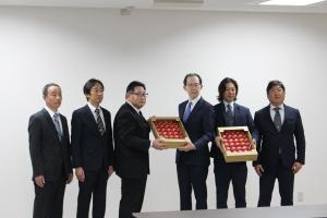 知事表敬