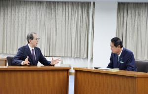 牧野大臣と話す知事2