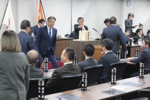 副議長選挙の写真