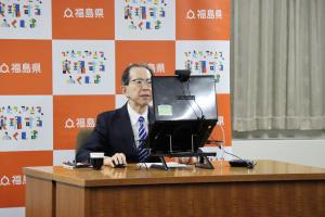 Web会議で意見を述べる知事