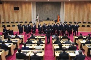 議場改修記念セレモニーの写真