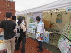 出展の様子３