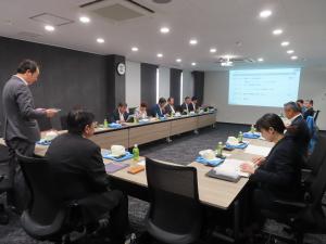 福島サンケン株式会社を調査する商労文教委員会の写真