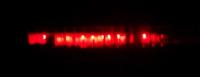 線路方面から見た電照の様子
