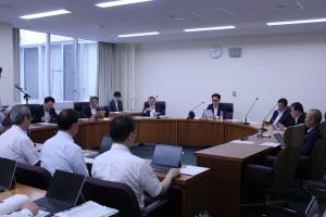 農林水産委員会の様子