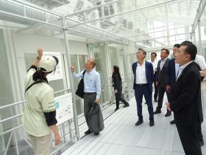 KUBOTA AGRI FRONTの調査を行う農林水産委員会の様子