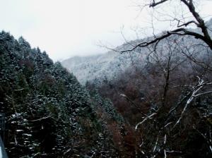 大峠からみる初雪